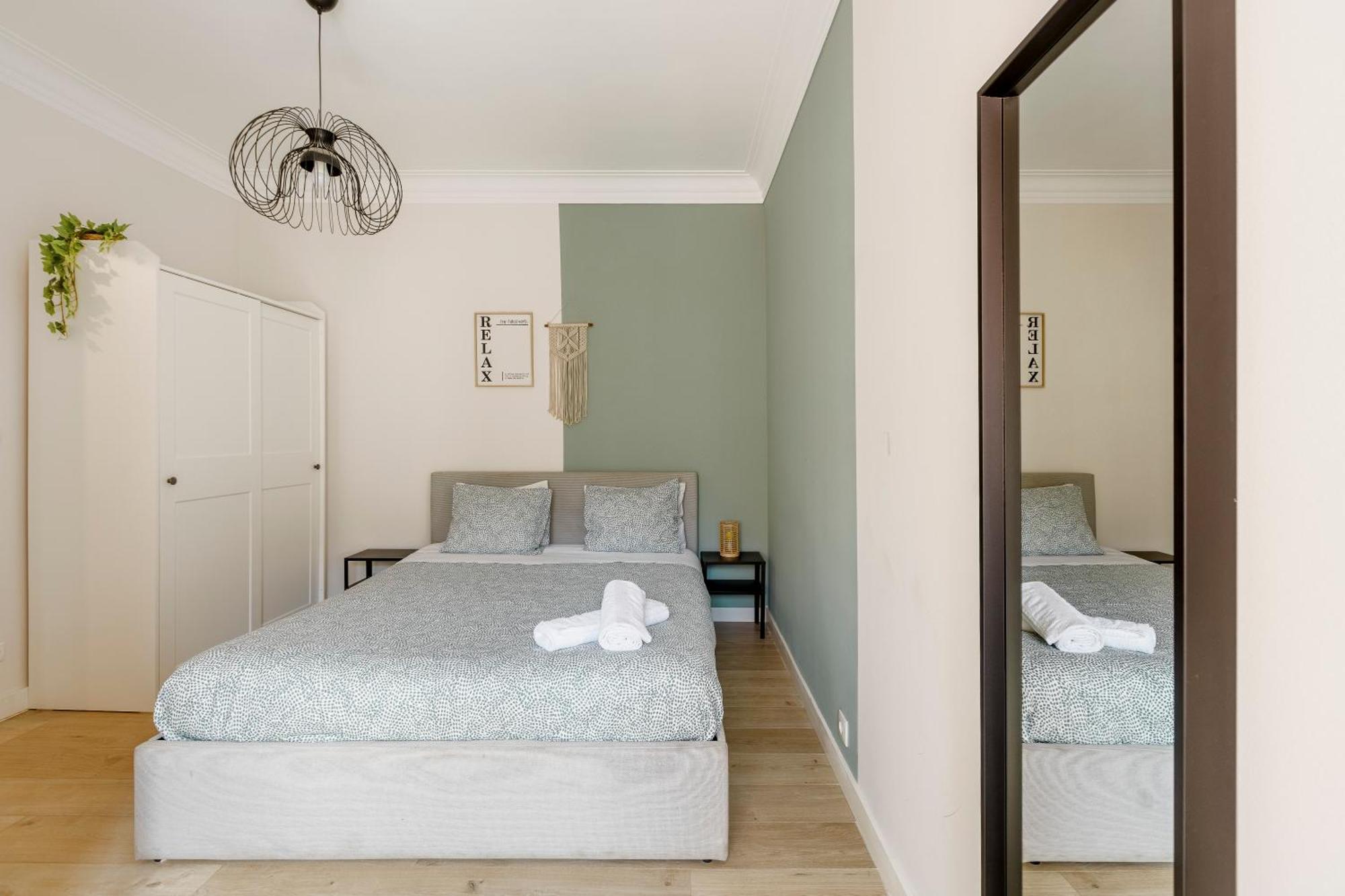 Boho Chic 2 Bedroom Gem 10 Min From Dowtown Free Parking Amadora Kültér fotó